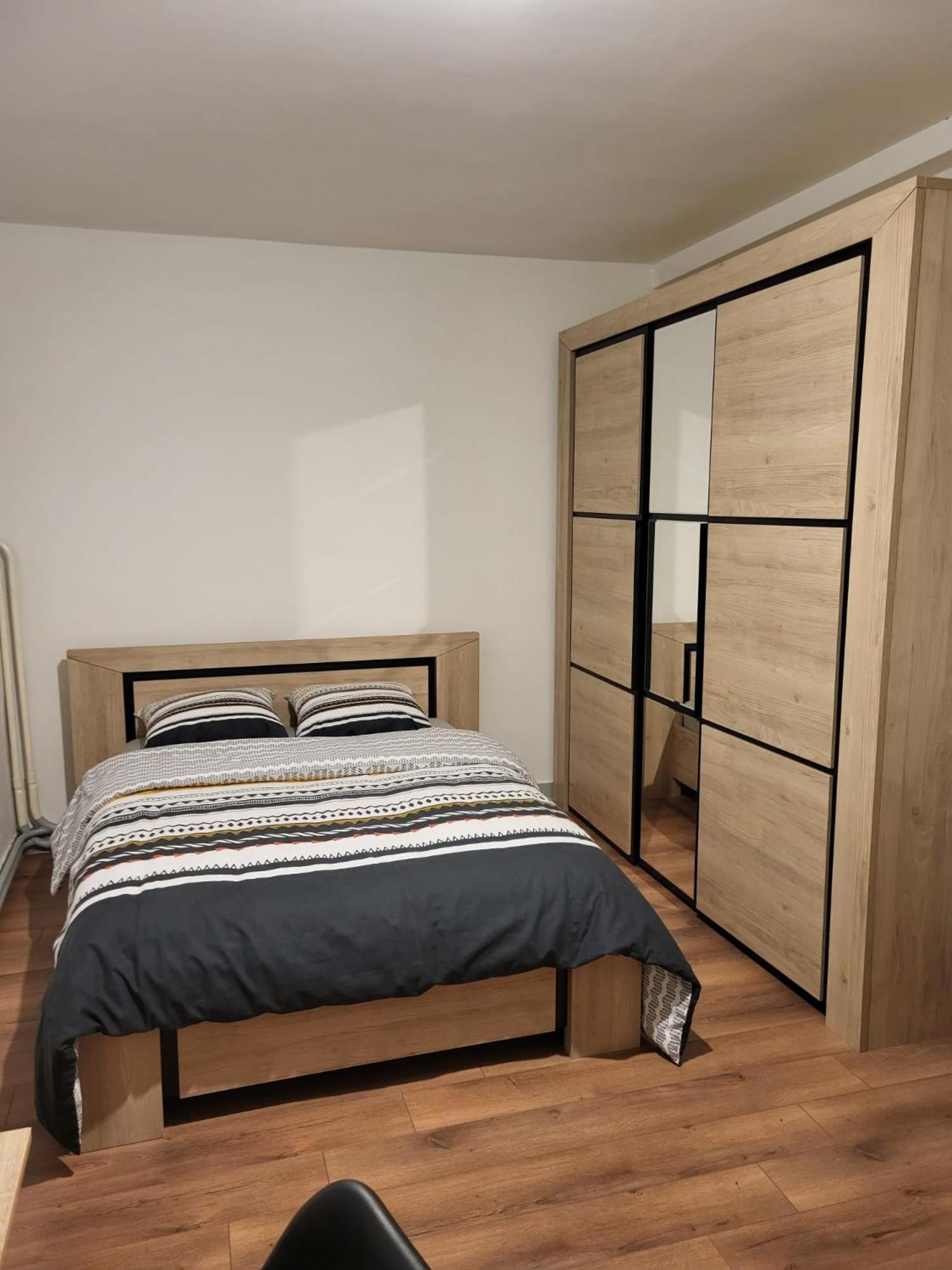 2 Chambres Chez L'Habitant Poitiers Exterior photo