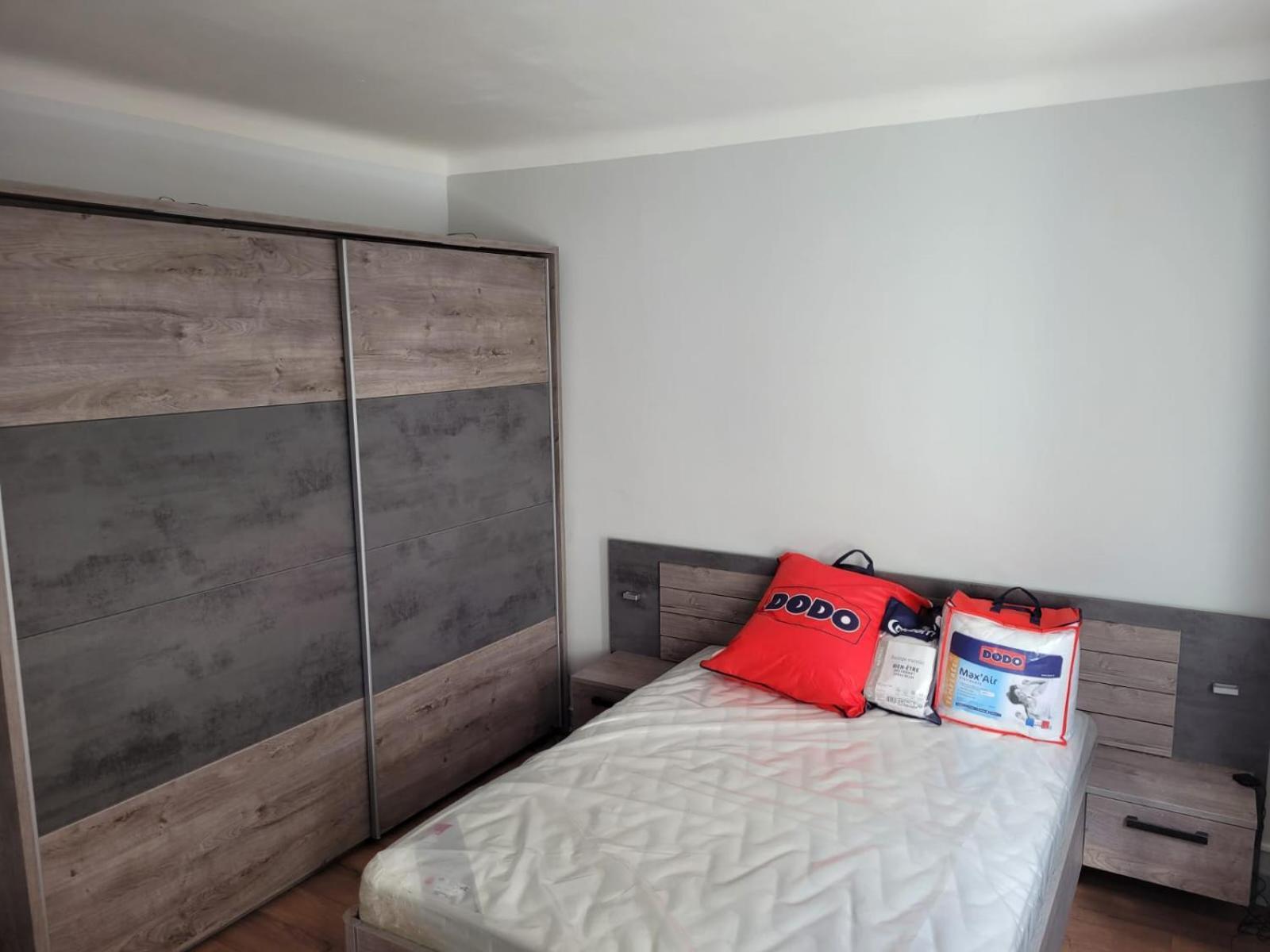 2 Chambres Chez L'Habitant Poitiers Exterior photo